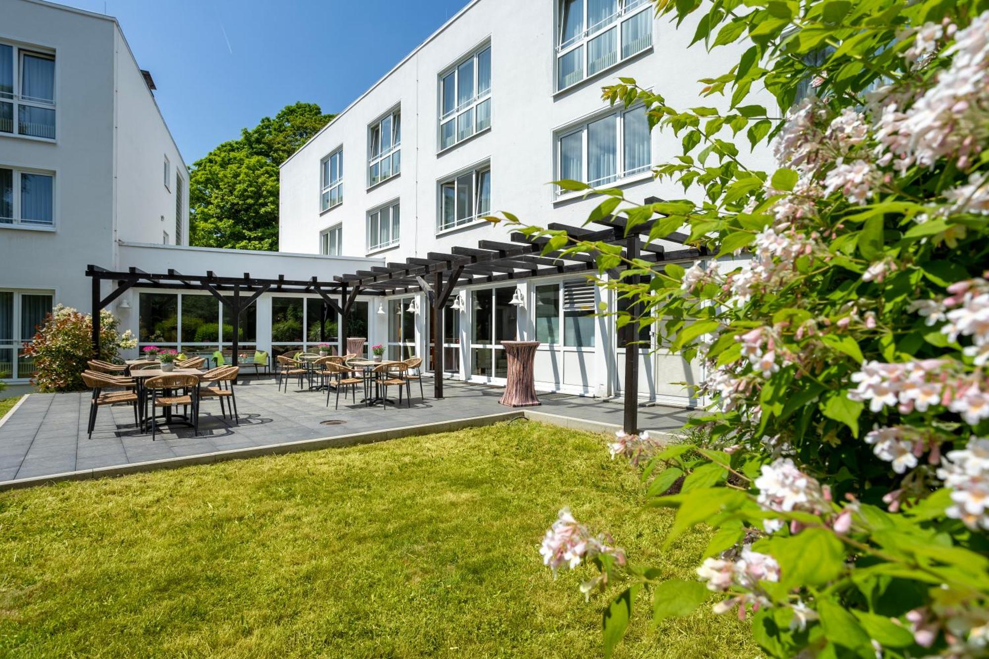 Concorde Hotel Viktoria Kronberg im Taunus Luaran gambar