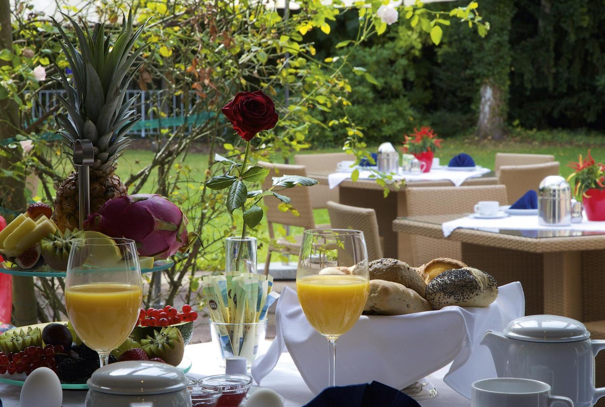 Concorde Hotel Viktoria Kronberg im Taunus Luaran gambar
